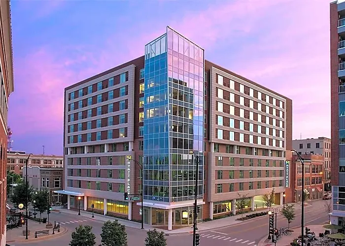 Hyatt Place Champaign/urbana 3*
